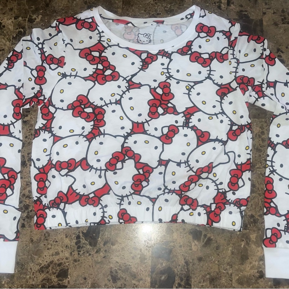 Hello Kitty (XS) Long sleeve crop top